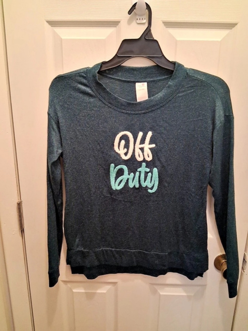 Secret Treasures Graphic Long Sleeve Sleepwear in Size Small